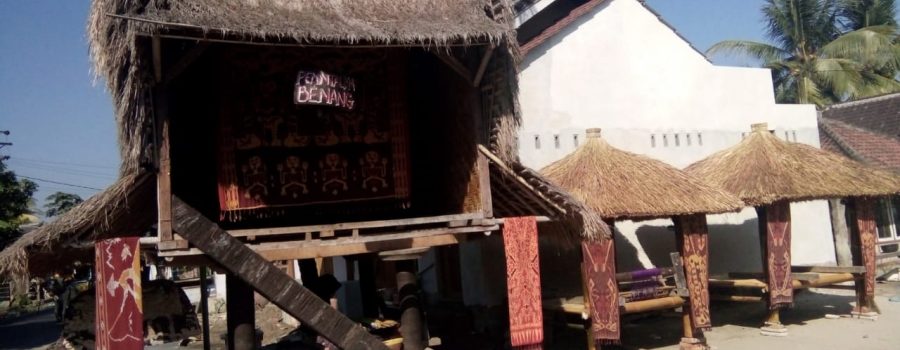 Tradisi Unik, Harus bisa Menenun sebelum Menikah di Sukarare-Lombok